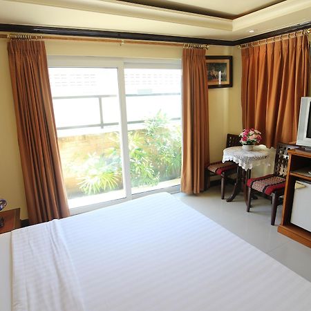 Phi Phi Hotel Exterior photo