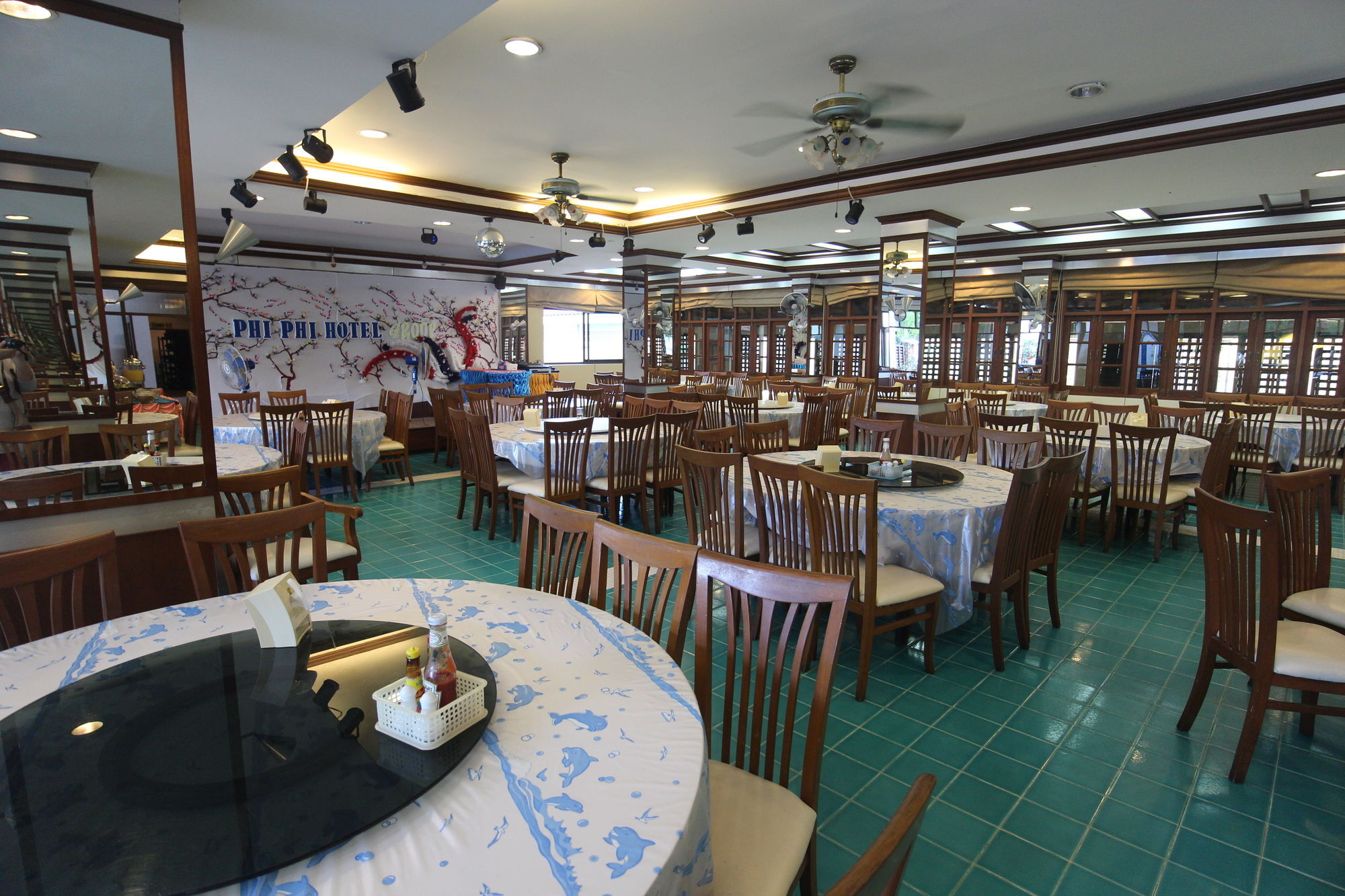 Phi Phi Hotel Exterior photo